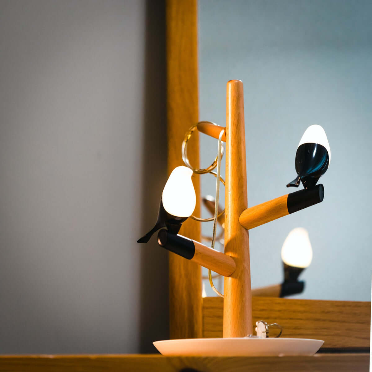 Bird's Eye Lamp (Wireless Charging)